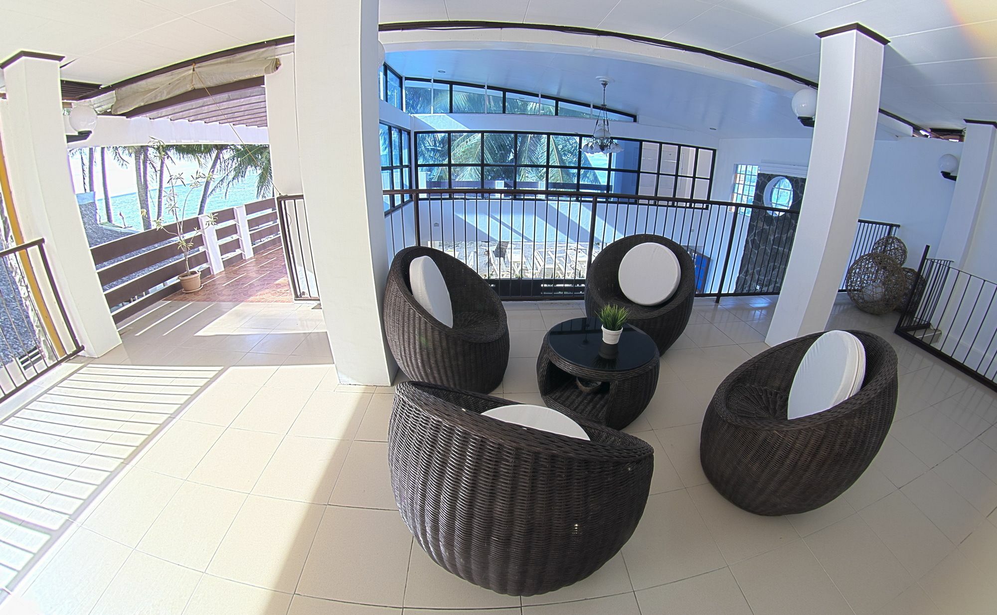 Deluna Diving Resort Puerto Galera Dış mekan fotoğraf